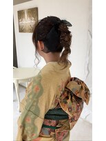 マジックデイズ(Magic Days)&nbsp;ヘアセット　ポニーテール編み下ろし