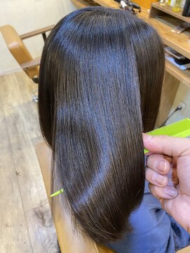 ラシック(La shic) 【髪質で人生が変わる】☆くせ毛、広がり解消☆酸性ストレ－ト