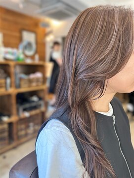 ラブリッシュ(LOVERICHE) 派手すぎないハイライトとくびれレイヤー【浜崎】