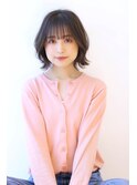 外ハネミニボブフェミニンヘア