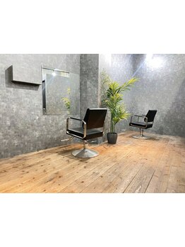 ＜三ノ宮駅徒歩5分＞高いカット技術×トレンド×個性を活かしたヘアスタイルで好印象に◎