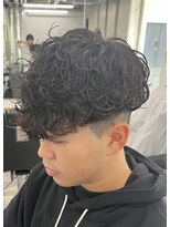 レボ 片町店(Revo)&nbsp;前下がりバング×スペインカール