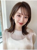 後れ毛が可愛い顔周りレイヤー/ナチュラルアッシュ/顔周り