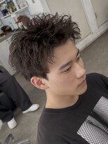 フィフス 原宿(fifth)&nbsp;ツイストスパイラルパーマメンズカットスパイキーショート30代