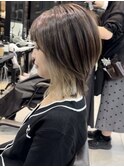 レイヤーウルフボブ イヤリングカラーグレージュt38