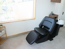 オークヘアサロン(OAK HAIR SALON)の雰囲気(フルフラットで心地よいシャンプー時間をお過ごし頂けます)