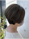 襟足すっきり小顔ショートボブ