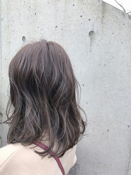 ネリネ(Nerine) ダークグレージュ