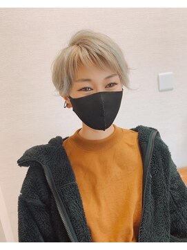 ヘアサロン グローリー(glory) ホワイトシルバー