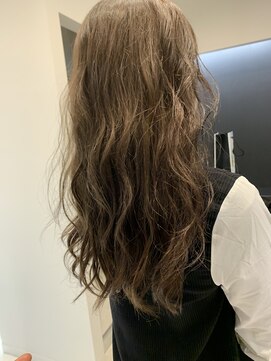 ディーヘアーデザイン(d.HAIR DESIGN) ロング×シルバー×アメジスト