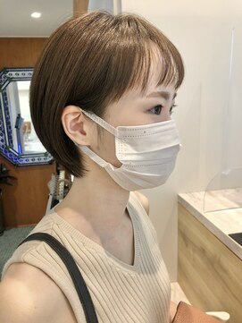 アテナ(ATENA) ショートボブ