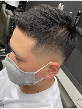 ルーダス(Rudus) スキンフェード×アップバング