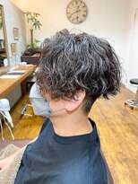 サロンド ココ(Salon de COCO)&nbsp;ケアムーブ　縦落ちツイスト　ミディアムパーマ