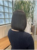 暗めオリーブカラー/アッシュオリーブグレージュ/大人内巻きボブ