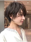 美髪シアーカラーピンクブラウンショートカット切りっぱなしボブ