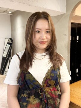 ローレン(LOREN) デザインカラー/レイヤーカット/ウェットヘア/オリーブベージュ