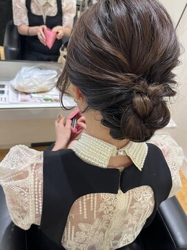 スペイディック 中目黒(SPADIC) すっきりまとめ／結婚式参列ヘアアレンジ
