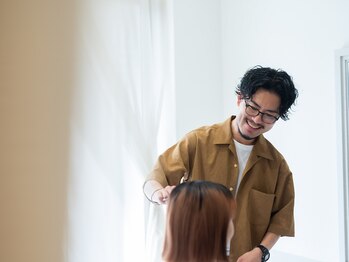 ヨール(YOL)の写真/ハイキャリアスタイリストがマンツーマン施術＊髪のお悩みも気軽にご相談下さい！