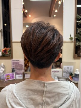 コアフィールフィス(COIFFURE fils) 新規お得クーポンあり【見附　今町】ピンクショートスタイル