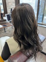 アトリエナガノ(atelier nagano) ニュアンスカラー/センターパート/ツヤ髪スタイル/ブルージュ