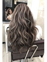 スライバイリアオオサカ(Sly By Ria OSAKA)&nbsp;コントラストハイライト【梅田】【大阪】