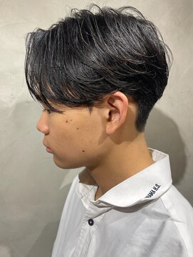 ニコ トウキョウ ヨコハマ(nico) メンズセンターパートニュアンスパーマ毛流れメンズパーマ刈上げ