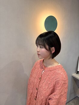 コロレ(COLORE)の写真/顔周りカットで印象が変わる。小顔見せが叶う似合わせカット