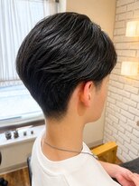 ヘアープルトワルピナス ナチュラルマッシュ×刈り上げ(ツーブロ)