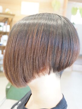 そうろと 前下がりボブ