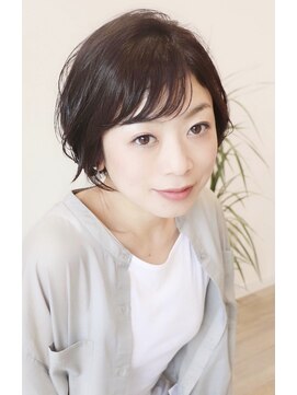 アイ(I.) 30代40代の大人女性におすすめやるパーマのショート　川口