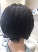 ダークアッシュボブ