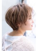 Aimee 町田　ハニーベージュ×大人ショート