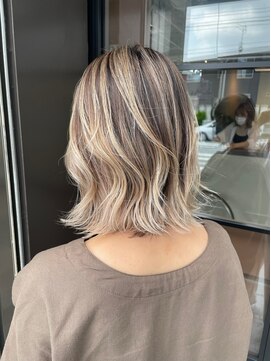 ニキータ(Nikiita) バレイヤージュ B1194