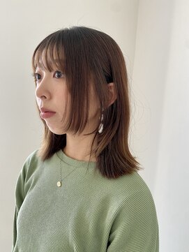 トープ(taupe) ぱつっとした質感のLayer Bob