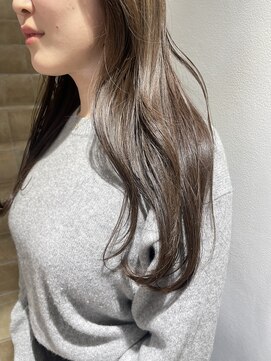 バズ(BUZZ) 透明感ベージュ!