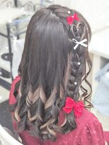 ヘアーメイク ティアラ(Hair make Tiara) 編みたらし