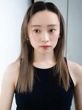 エインアンリー 表参道(AIN.ANLY.) ハイトーンカラーミルクティーアッシュ鎖骨ミディアムボブデジパ