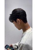 ステージ(STAGE)&nbsp;ダウンパーマ　韓国メンズヘア　カルマパーマ　センターパート