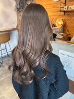 ビスクヘアデザイン(bisq hair design)&nbsp;韓国風　前髪カット　艶髪　くびれ巻き　サイドバング
