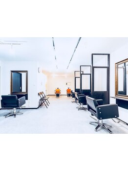 ゆったりとしたプライベート空間で優雅なサロンtimeを*髪のお悩みやスタイルの相談もお気軽にどうぞ♪