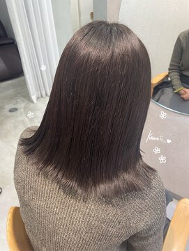 ヌーヴェル(nouvelle) 暗めグレージュ×切りっぱなしミディアム