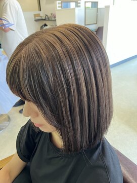 クローバーズ(CLOVERS) 艶々ボブ