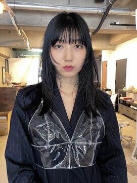 エイミー(amy.) ハッシュカット/パーマ/外ハネボブ/ワイドバング/オン眉