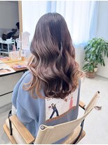 ファムバイアヴァンス(Femme by AVANCE.)&nbsp;イヤリング/インナーカラー/髪質改善20代30代40代【玉川沙希】