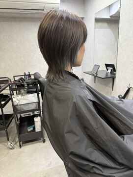 スティーン(STEEN) ウルフカット