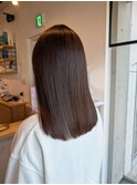 グレージュ切りっぱなしボブ前髪ありミニボブミルクティベージュ