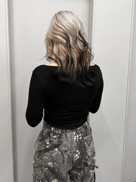 ヴァーディ オモテサンドウ(Vardy omotesando) roots/デザインカラー 三毛猫 ルーツカラー