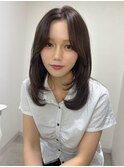 レイヤー　ミディアムレイヤー　ミディアムヘア　暗髪　ブラウン