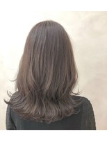 ユーフォリア 銀座(Euphoria)&nbsp;イルミナカラーで大人かわいいシースルーグレージュ担当中間