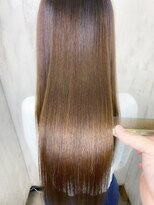 アンフィシュピトロワ(AnFye spi tlow)&nbsp;ジュエリーシステム×LULUトリートメント×縮毛矯正で艶髪♪